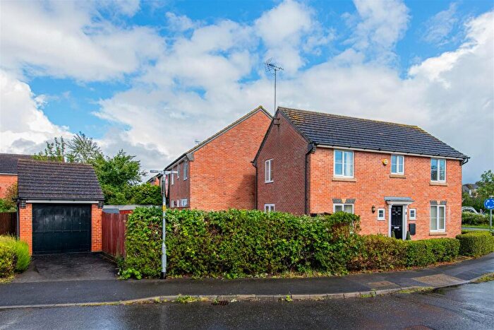 4 Bedroom Detached House For Sale In Dunnock Road, Corby, NN18