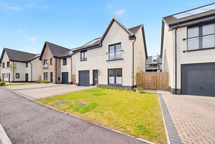 4 Bedroom Detached House For Sale In Golf View Road, Inverness, IV3