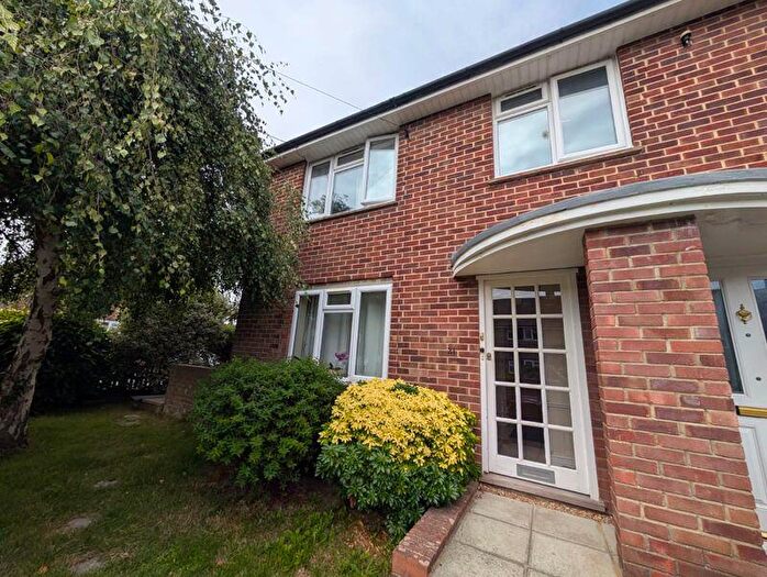 1 Bedroom Flat To Rent In Duncan Road, Chichester, PO19
