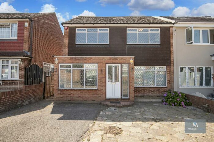 3 Bedroom Semi-Detached House To Rent In Stevens Way, Chigwell, Essex, IG7