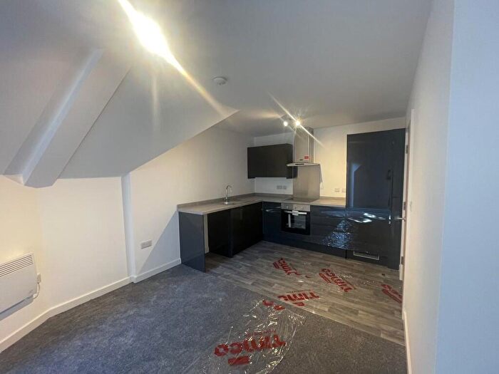 1 Bedroom Apartment To Rent In Burton Lodge, Carlton, Nottingham, NG4