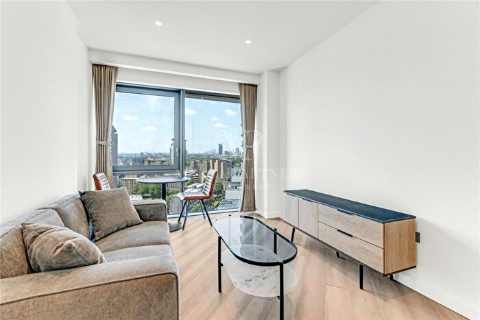 Apartment To Rent In The Aspen, Marsh Wall, London, E14