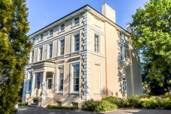 2 Bedroom Flat To Rent In Parabola Road, Cheltenham, GL50
