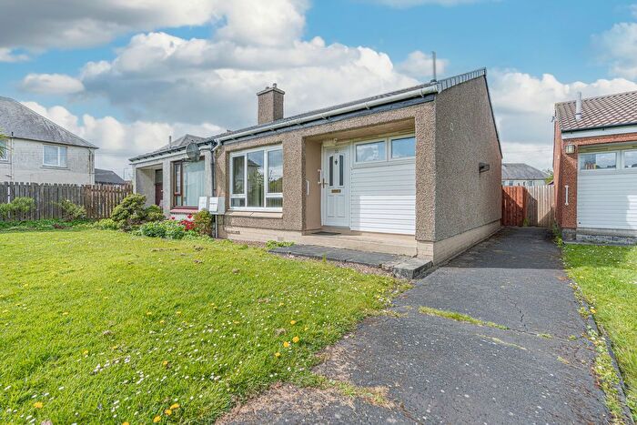 1 Bedroom Semi Detached Bungalow For Sale In Wemyss Street, Cowdenbeath, KY4