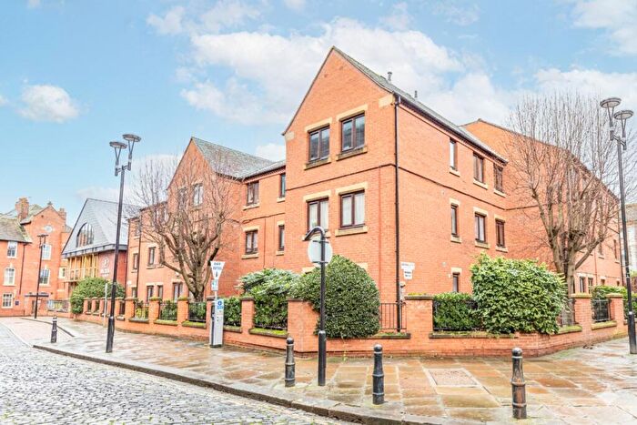 1 Bedroom Flat To Rent In Chantrell Court, The Calls, Leeds, LS2