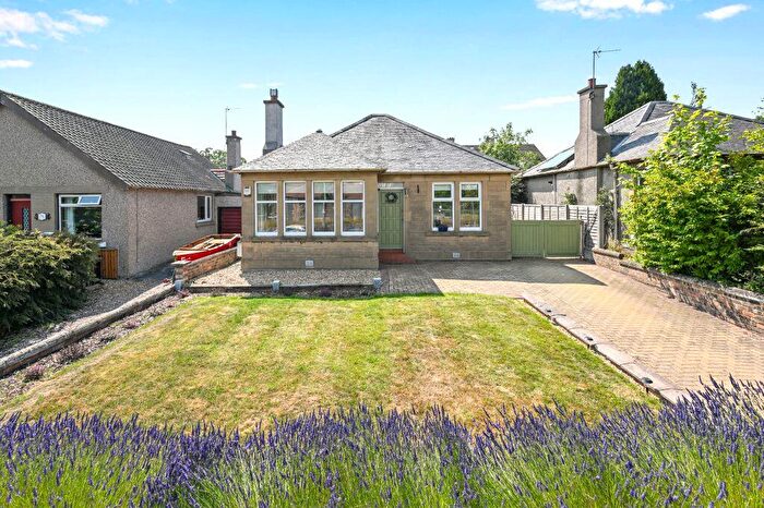 3 Bedroom Detached Bungalow For Sale In Lasswade Road, Liberton, Edinburgh, EH16