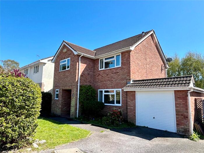4 Bedroom House To Rent In Holywell Close, Canford Heath, BH17