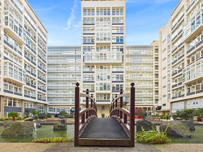 1 Bedroom Studio For Sale In Newington Causeway, London, SE1