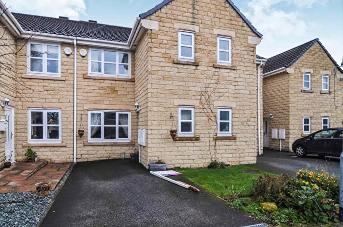3 Bedroom Town House To Rent In Thornley Brook, Thurnscoe, S63