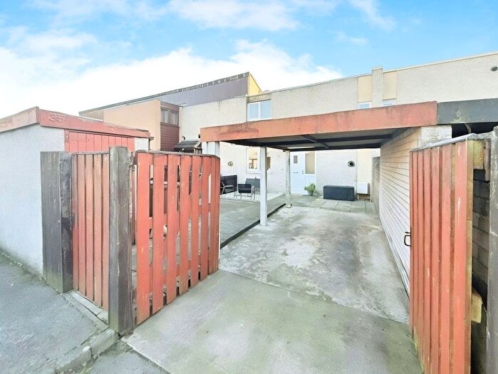 2 Bedroom Terraced House For Sale In Craigievar Drive, Glenrothes, KY7