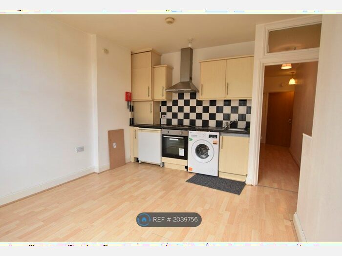 1 Bedroom Flat To Rent In T L House, Luton, LU1