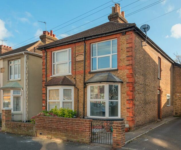 3 Bedroom Terraced House To Rent In Douglas Road, Maidstone, Kent, ME16