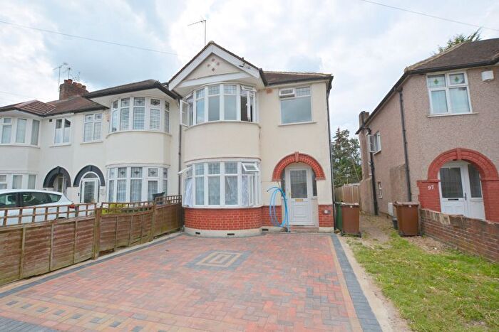 3 Bedroom End Of Terrace House To Rent In Balmoral Road, Harrow, HA2