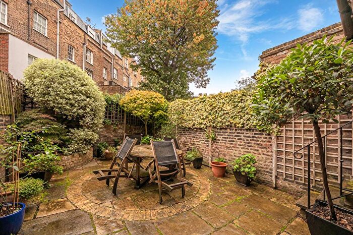 3 Bedroom Terraced House For Sale In Burgh Street, Angel, London, N1