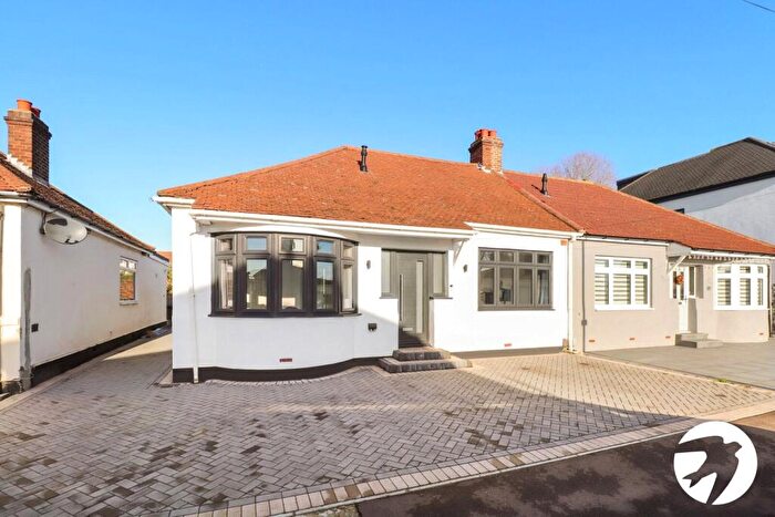 3 Bedroom Bungalow For Sale In Heath Avenue, Bexleyheath, DA7