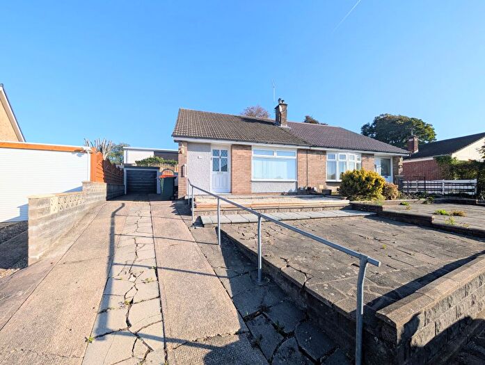 2 Bedroom Bungalow To Rent In Almond Drive, Newport, NP20