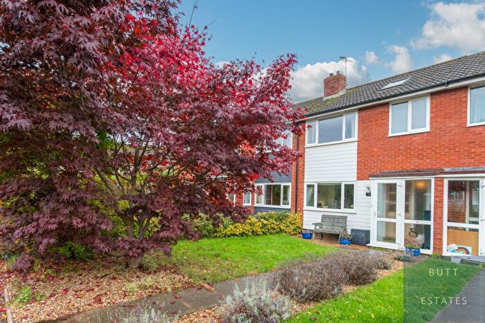 4 Bedroom Terraced House For Sale In Crockwells Road, Exeter, EX6