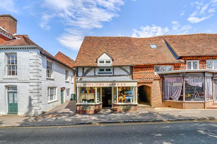2 Bedroom Flat To Rent In The Gallery, Petworth, GU28