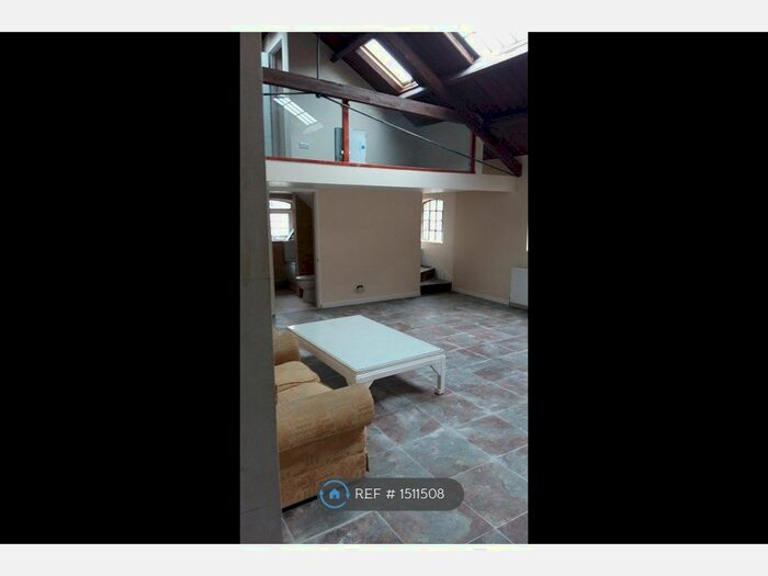 1 Bedroom Flat To Rent In Nicholsons Lane, Maidenhead, SL6