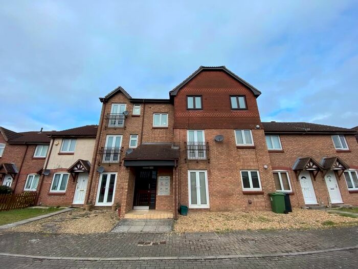 2 Bedroom Flat To Rent In Burden Close, Bradley Stoke, Bristol, BS32