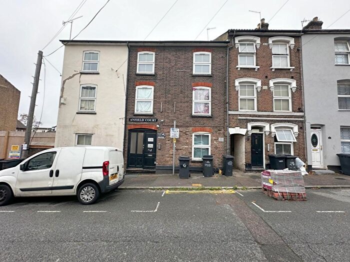 1 Bedroom Apartment To Rent In Liverpool Road, Luton, LU1