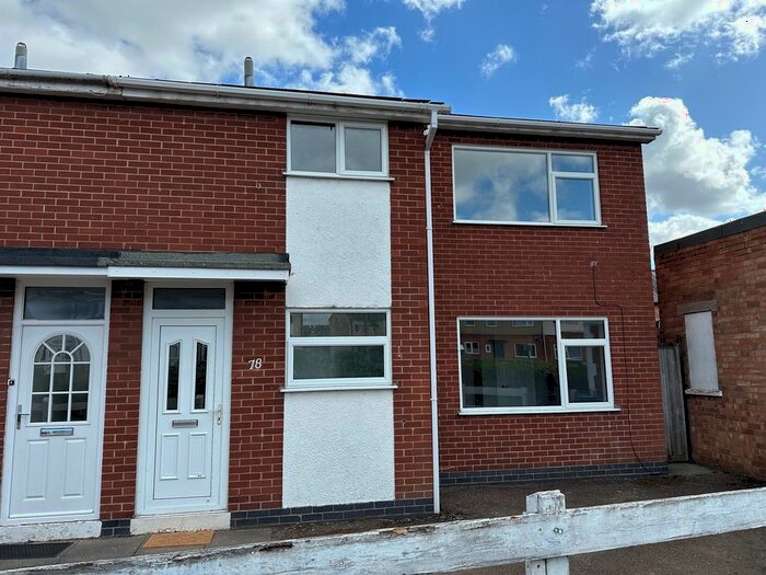 3 Bedroom Semi-Detached House To Rent In Rugby Road, Hinckley, LE10