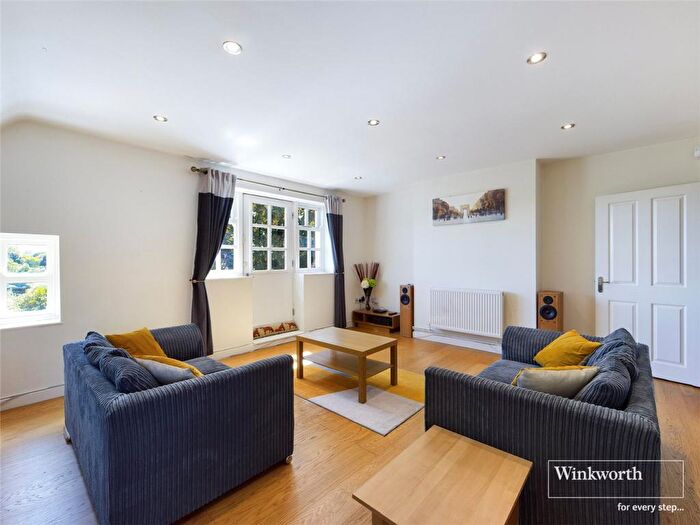 2 Bedroom Apartment To Rent In Star Road, Caversham, Reading, Berkshire, RG4