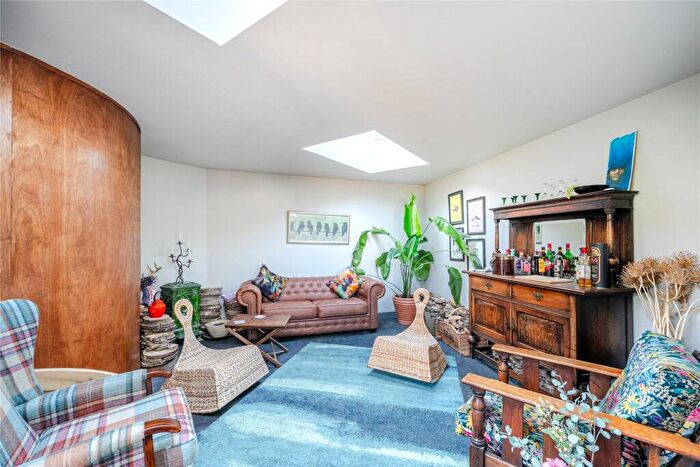4 Bedroom Semi-Detached House For Sale In Domonic Drive, London, SE9