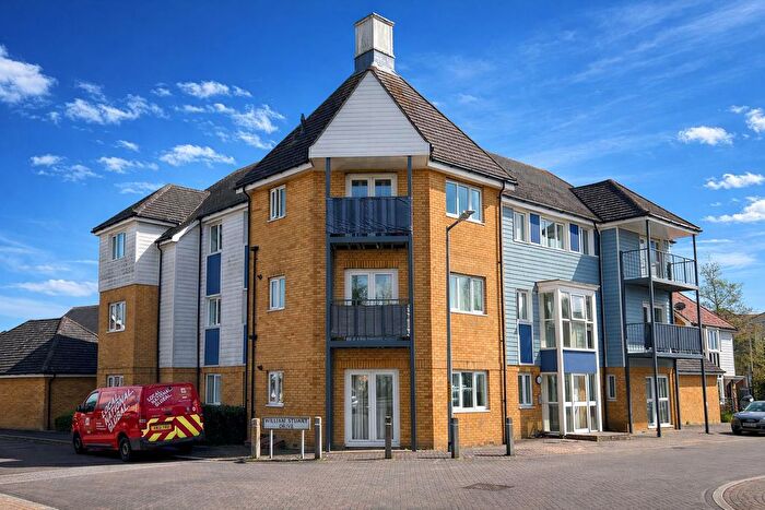 1 Bedroom Flat For Sale In Sir Henry Brackenbury Road, Ashford, TN23