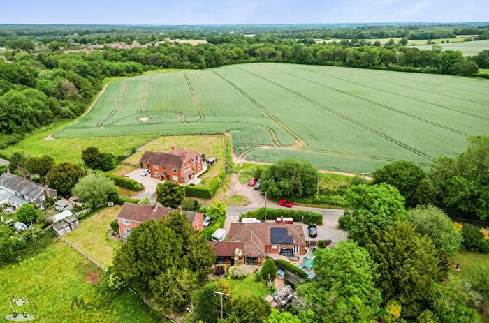 3 Bedroom Semi-Detached House For Sale In Basingstoke Road, Ramsdell, Tadley, Hampshire, RG26