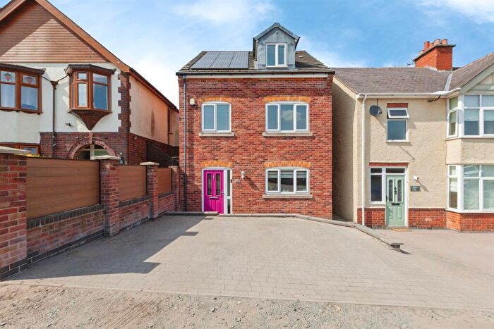 3 Bedroom Detached House For Sale In Heath Lane South, Earl Shilton, Leicester, LE9