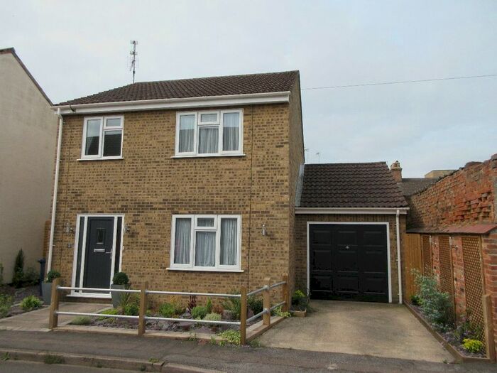 3 Bedroom Detached House To Rent In Artillery Street, Wisbech, PE13