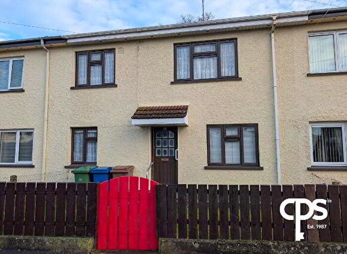 3 Bedroom Mid Terraced House For Sale In Woodside Hill, Portadown, BT62