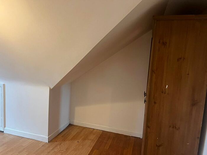 2 Bedroom Flat To Rent In Eagle Road, Wembley, HA0