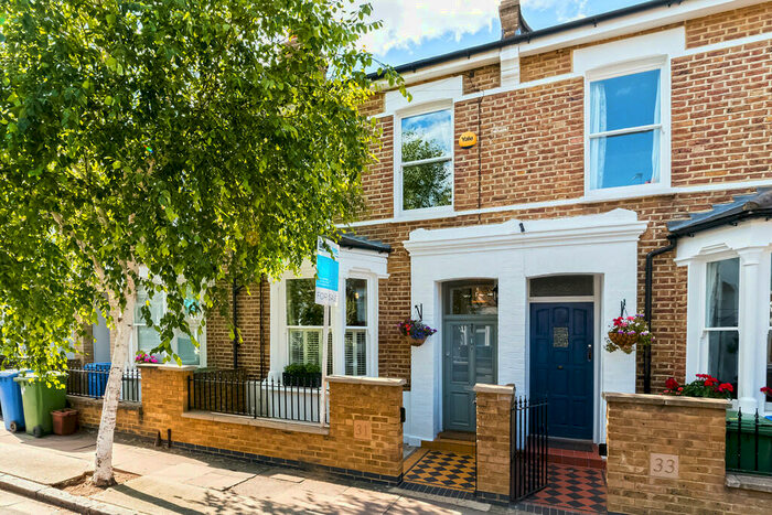 4 Bedroom Terraced House To Rent In Howden Street, SE15