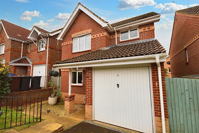 3 Bedroom Detached House To Rent In Penrith Way, Eastbourne, BN23
