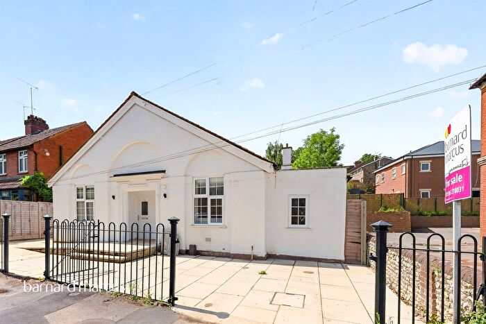 1 Bedroom Maisonette For Sale In Dene Street, Dorking, RH4