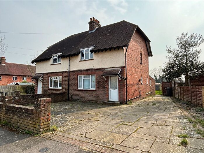 2 Bedroom Semi Detached House To Rent In Forest Grove, Tonbridge, TN10
