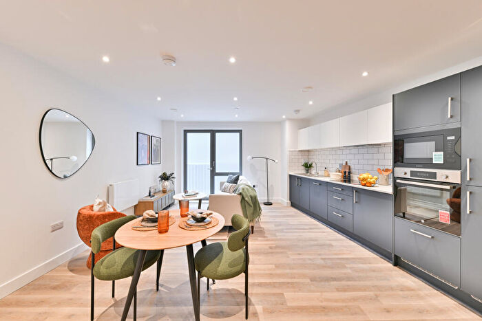 1 Bedroom Apartment To Rent In The Charter, DA12