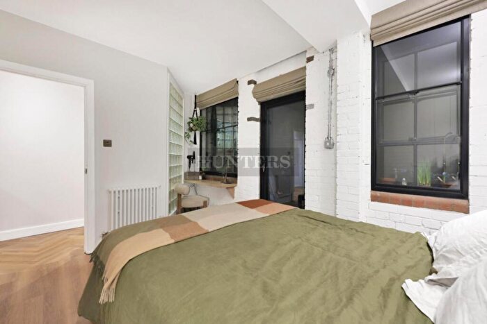 2 Bedroom Duplex To Rent In Rampart Street, London, E1