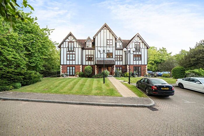 2 Bedroom Flat For Sale In Eastbourne Road, South Godstone, RH9