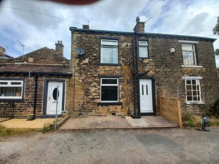 2 Bedroom House To Rent In Holden Road, Wibsey, BD6