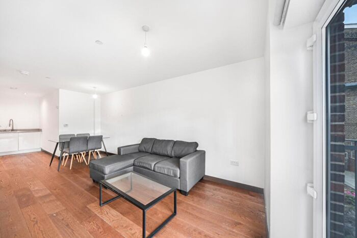 1 Bedroom Flat To Rent In Abbey Road, Barking, London, IG11