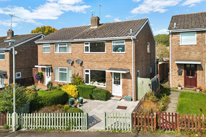 3 Bedroom Semi-Detached House For Sale In Lammas Close, Braunston, LE15
