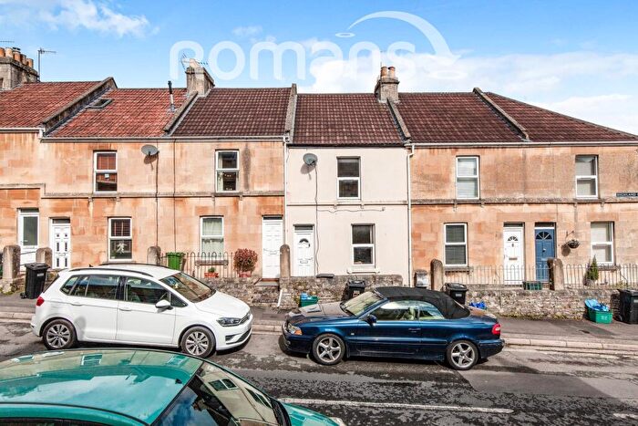 3 Bedroom House To Rent In Highland Road, Bath, BA2
