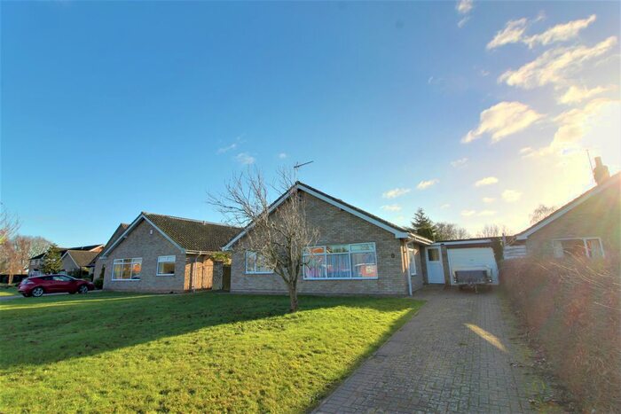 3 Bedroom Detached Bungalow To Rent In Silver Leys, Bentley IP9