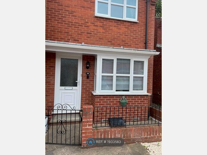 2 Bedroom Semi-Detached House To Rent In Railway Street, Hornsea, HU18