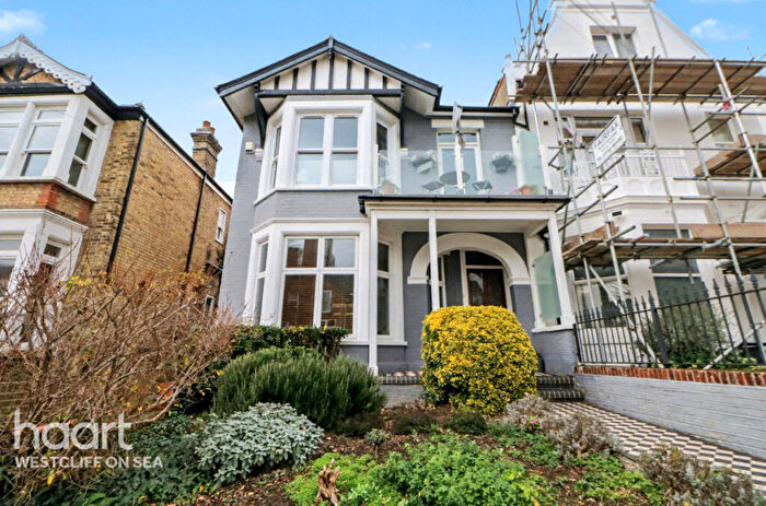 4 Bedroom Semi Detached House For Sale In Palmerston Road, Westcliff-On-Sea, SS0
