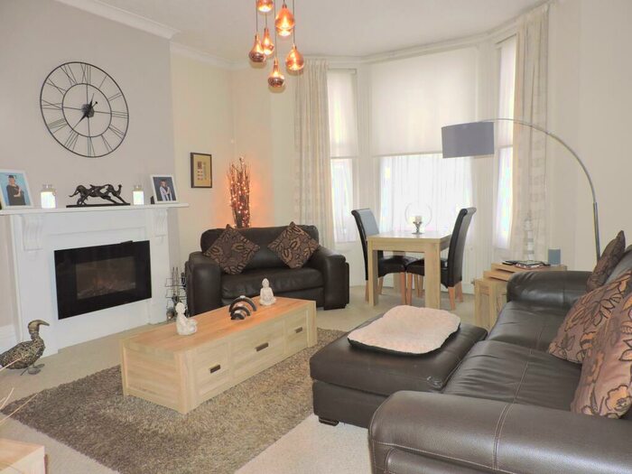 2 Bedroom Apartment To Rent In Hova Villas, Hove, BN3