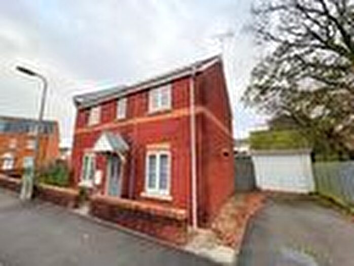 3 Bedroom Semi-Detached House To Rent In Heol Islwyn, Fforestfach, Swansea, SA5